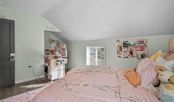 5 Nelson St, East Providence, RI 02916