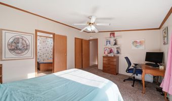 510 Missouri River Ct, Adrian, MI 49221