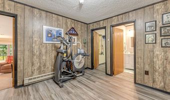 11 Carmen Gln, Albrightsville, PA 18210