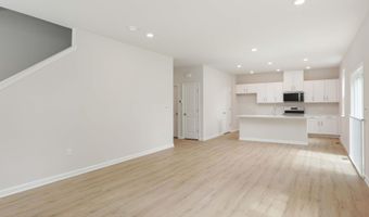1 Dahlia Ct, Bayville, NJ 08721