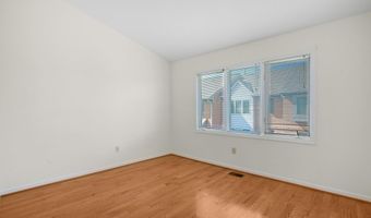 1975 N ADAMS St, Arlington, VA 22201