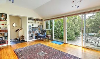 15 S Of Commons Rd, Little Compton, RI 02837