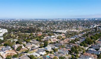 7029 Arizona Ave, Los Angeles, CA 90045