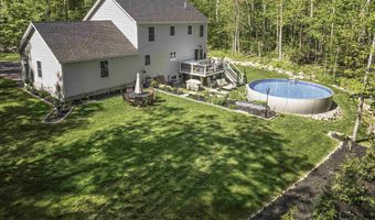 16 Stagecoach Rd, Barrington, NH 03825