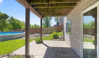 741 Morrison Ave S, Annandale, MN 55302