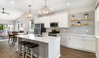 5010 Garden Grove Ln, Delhi, OH 45238