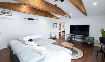 116 Pond St, Newton, NH 03858