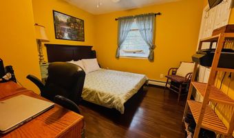 131 Pine Cir, Bennington, VT 05201