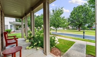 908 NE Arleta Gdns, Bentonville, AR 72712