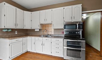 5852 OAK ORCHARD Rd, Abrams, WI 54101