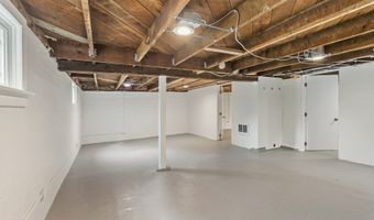 504 ABERNETHY Rd, Oregon City, OR 97045