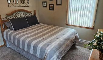 1102 N Penn St, Aberdeen, SD 57401