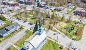 14 School St, Bristol, VT 05443