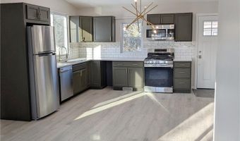 802 S Jenkins Blvd, Akron, OH 44306