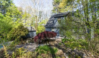 8 Morgan Rd, Canton, CT 06019