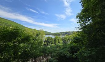 49 Tyler St, Brattleboro, VT 05301