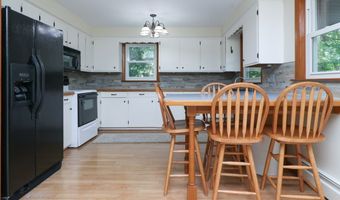 411 Lakeshore Rd, Ashland, OH 44805