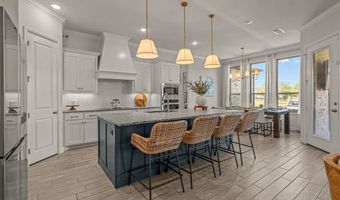 381 Oak Meadow Ln, Weatherford, TX 76085