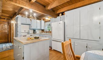24 McCullough Hill Rd, Amity, PA 15311