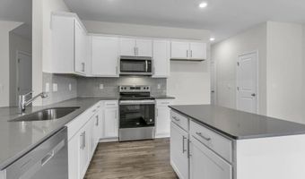1051 QUEENSLAND Ln, Ayden, NC 28513