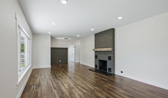 540 E 4th St, Baxter Springs, KS 66713