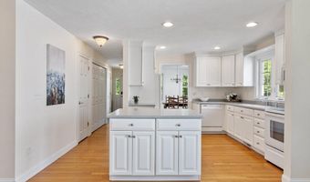 104 Summer Rd 104, Boxborough, MA 01719