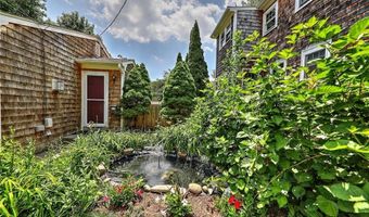 135 Foote St, Barrington, RI 02806