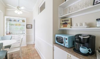 145 Saint Francis St, Biloxi, MS 39530