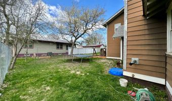 802 7th St, Britton, SD 57430
