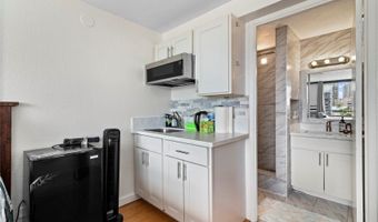 444 Niu St 1007, Honolulu, HI 96815