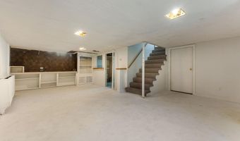 44 Sixth St, Auburn, ME 04210