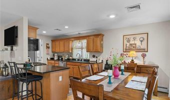 5 Leighas Ln, Coventry, RI 02816