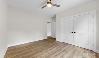 109 Darvee Rd, Blacksburg, SC 29702
