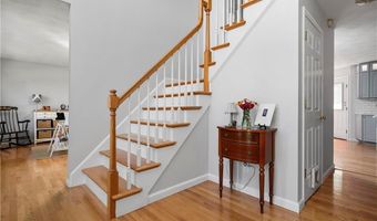 15 Steer Rd, Cumberland, RI 02864