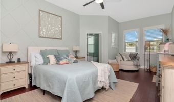 5721 SEA TURTLE Pl, Apollo Beach, FL 33572