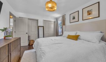 10 Linda Cir, Aberdeen, NJ 07747