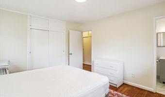 6049 AVON Dr, Bethesda, MD 20814