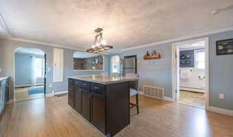 9 Pequot Ave, Cumberland, RI 02864