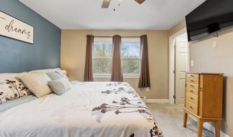 101 Williams Rd, Ashburnham, MA 01430