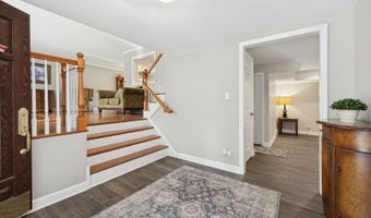 1407 N Dunton Ave, Arlington Heights, IL 60004