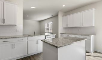 1061 Misty Creek Dr, Aberdeen, NC 28315