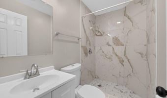 4906 UPLAND Dr, Alexandria, VA 22310