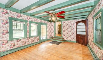 723 W Crescent Ave, Allendale, NJ 07401