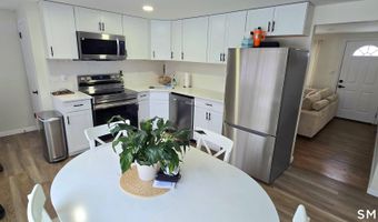 64 4th St, Bristol, CT 06010