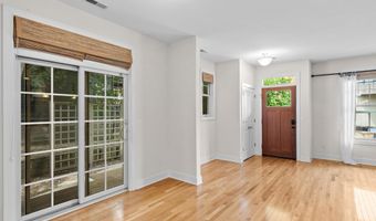 922 Catherine St, Ann Arbor, MI 48104