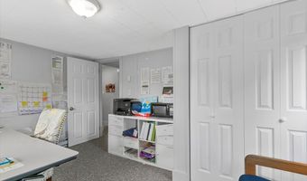 190 Maple St, Branford, CT 06405