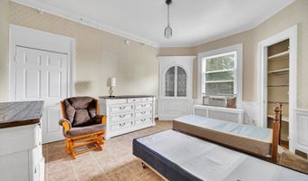 38 Prospect Pl, Bristol, CT 06010