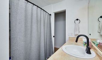 7160 NE 14th St, Ankeny, IA 50023
