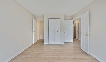 5300 COLUMBIA Pike 904, Arlington, VA 22204