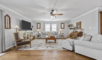 18 Sandra Ln, Athens, AL 35611